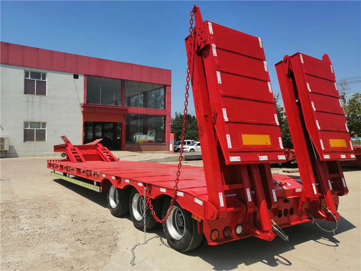 大型設(shè)備在運(yùn)輸卸車(chē)時(shí)需要怎么做？這些事項(xiàng)都要注意了！